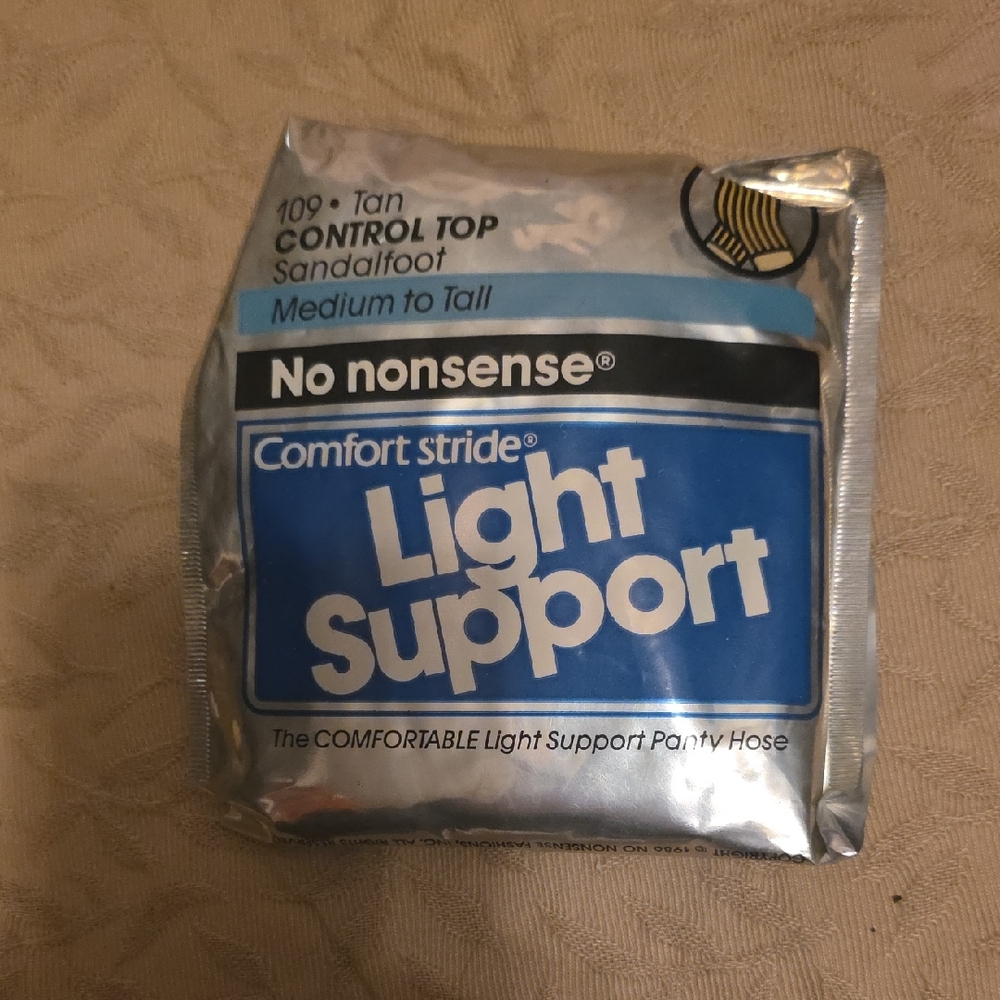 No Nonsense Light Support Panty Hose 109 Tan Med to Tall